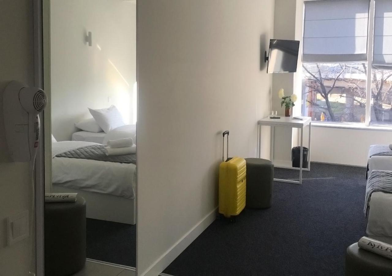 Kyivpasservis Hotel Экстерьер фото