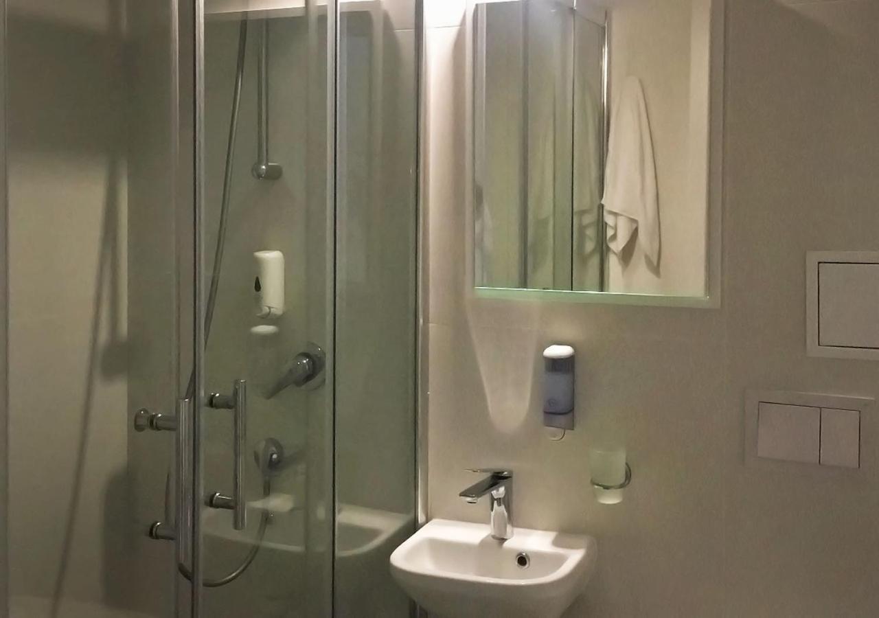 Kyivpasservis Hotel Экстерьер фото